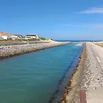 Ecureuils By Interhome بيت للعطل *