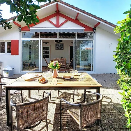 Ecureuils By Interhome بيت للعطل *