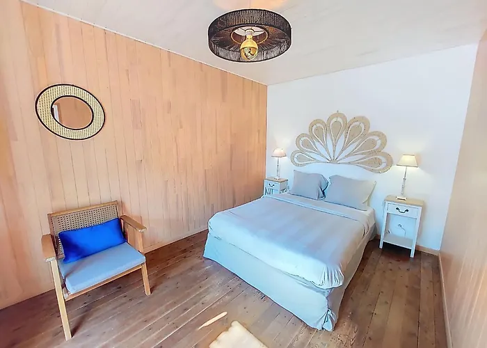 Ecureuils By Interhome *